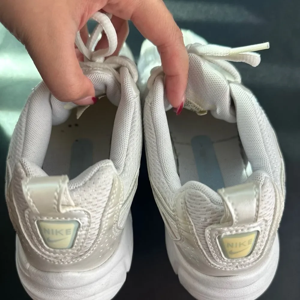 Nike White and Silver Running Shoes 7.5